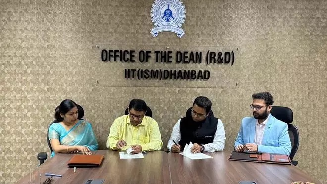 IIT(ISM) Dhanbad Partners with sentra.world to Research Biochar Use in Steelmaking